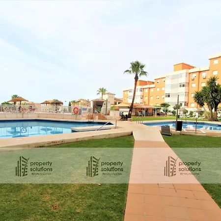 Apartment Estudio - Piscina Y Playa- Cercano A Estacion De Tren- Perfecta Ubicacion
