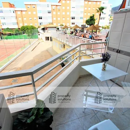 Estudio - Piscina Y Playa- Cercano A Estacion De Tren- Perfecta Ubicacion * Torremolinos