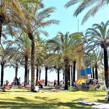 Estudio - Piscina Y Playa- Cercano A Estacion De Tren- Perfecta Ubicacion *